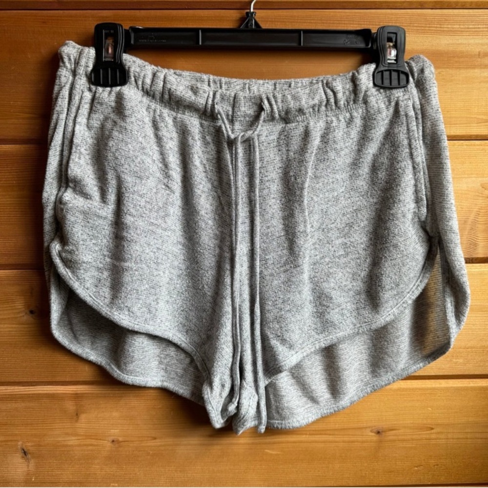 Super cute. Super comfy aerie lounge shorts! No flaws, rips, stains etc.